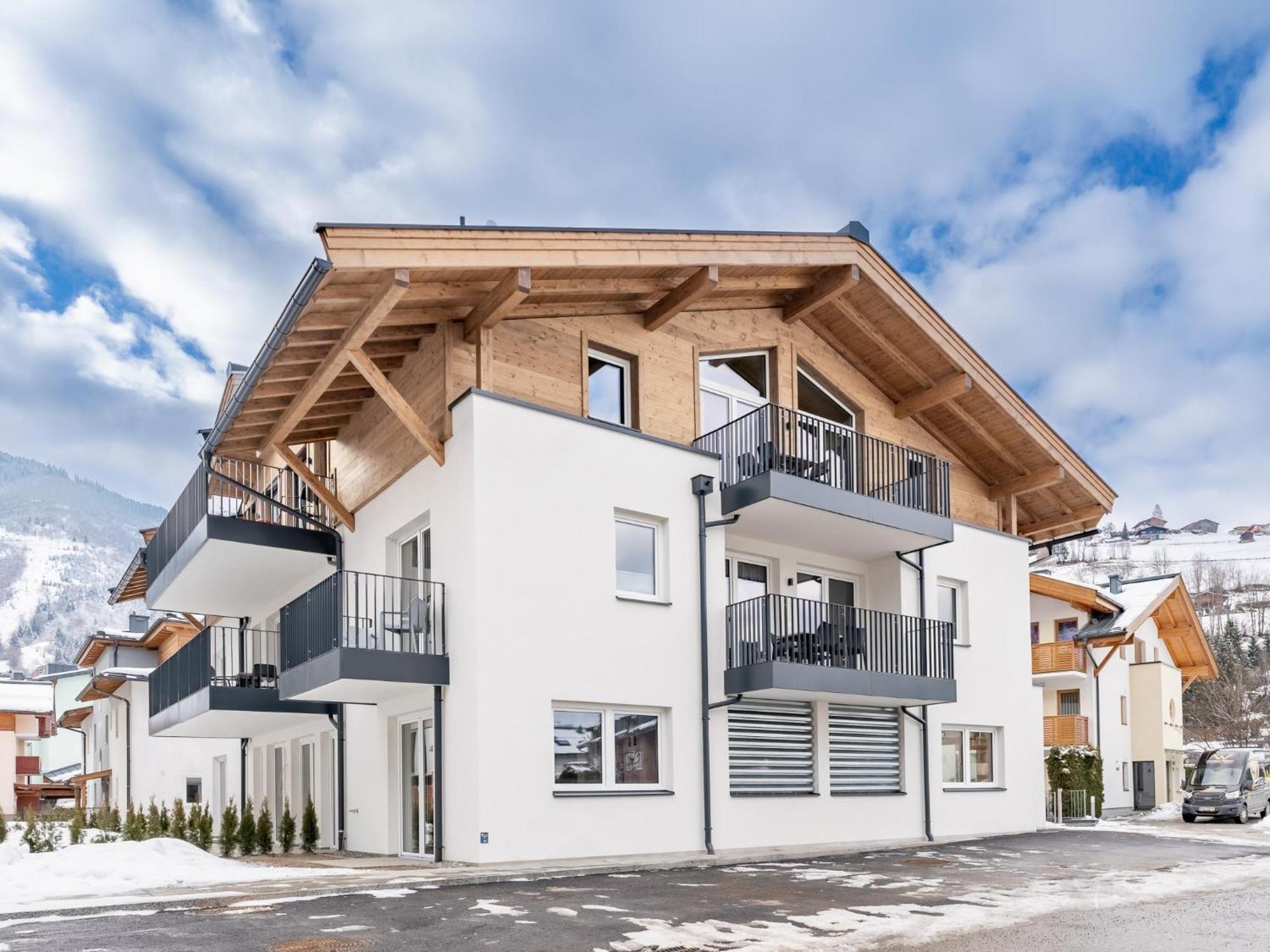 Falken Suites Top 4 Kaprun Eksteriør billede
