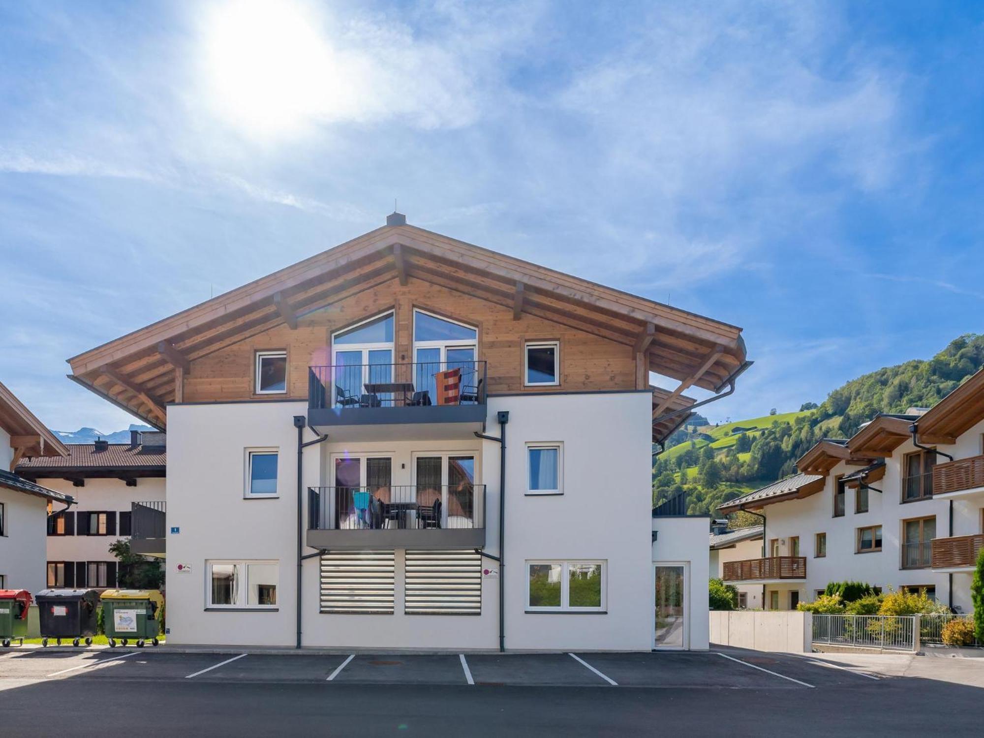 Falken Suites Top 4 Kaprun Eksteriør billede
